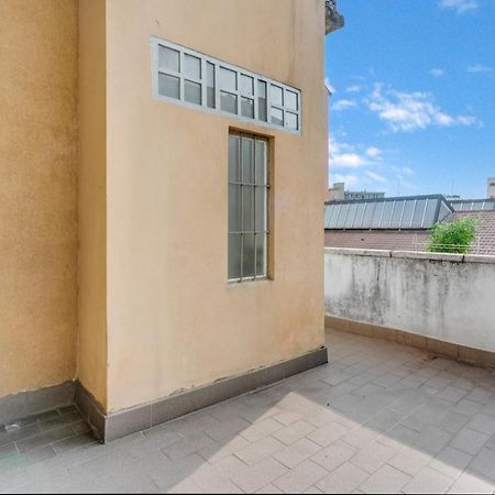 Mo1 - Wonderful Apartment With Terrace - Милано Екстериор снимка